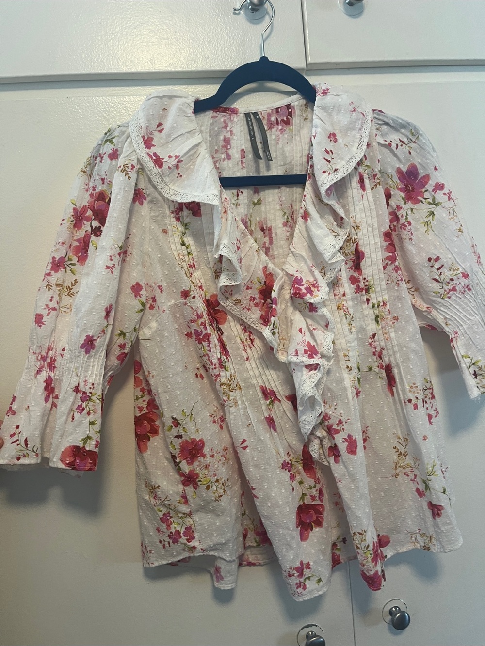 Anthropologie oversized XS Floral Ruffled button up CUTE